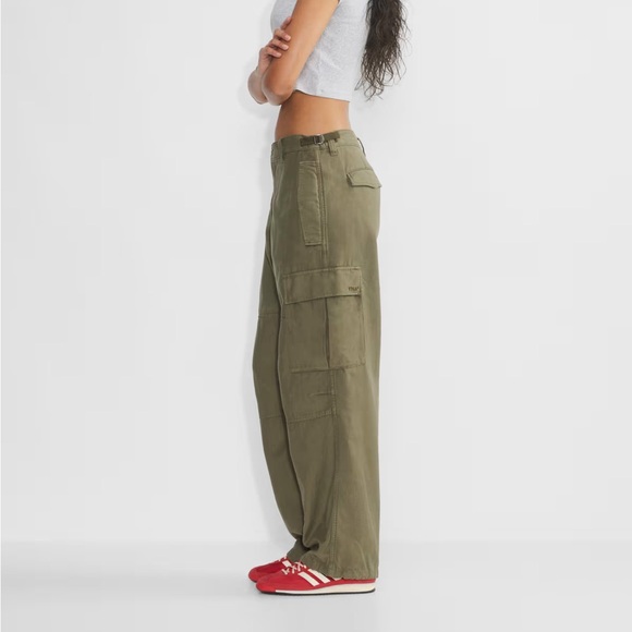 Aritzia TNA New Supply Cargo Pant Size 0 in Light Birch - Picture 5 of 6